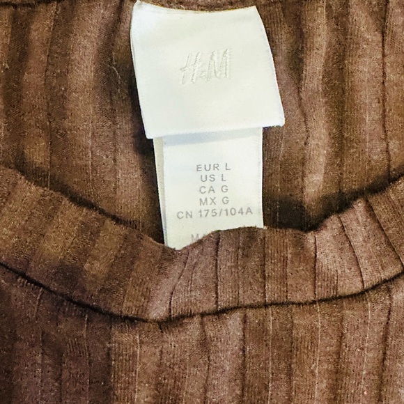 H&M Chocolate Ribbed Set - Picture 2 of 2
